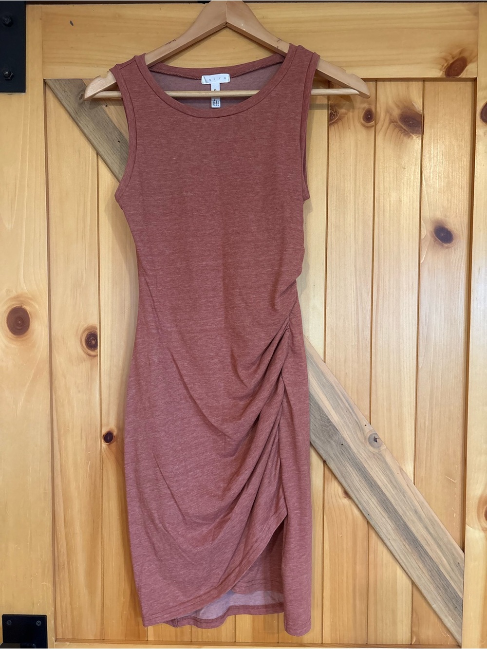 Leith Sleeveless Rose Ruched Midi Dress